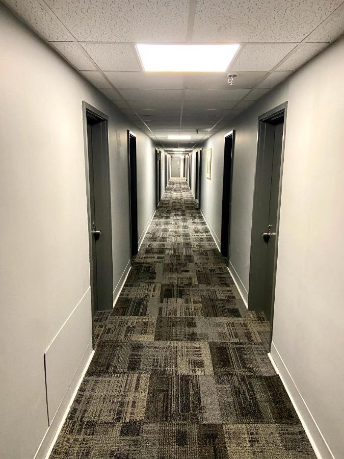 Hotel Sigma Вал-д'Ор Екстериор снимка